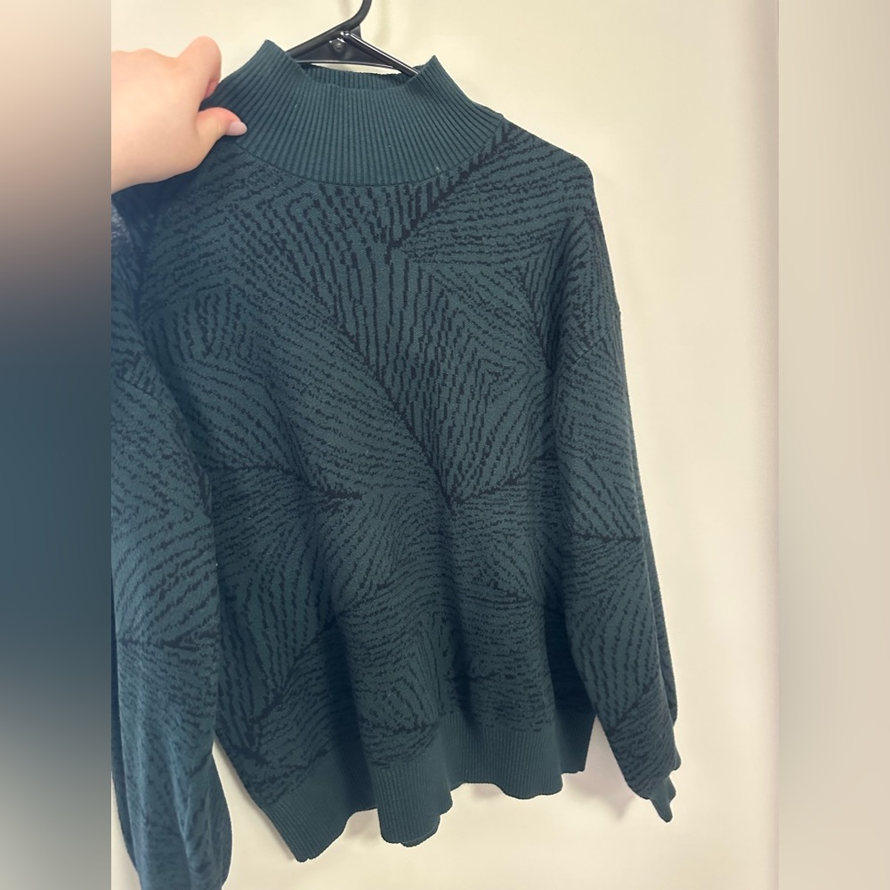 Green and black Mia mod sweater